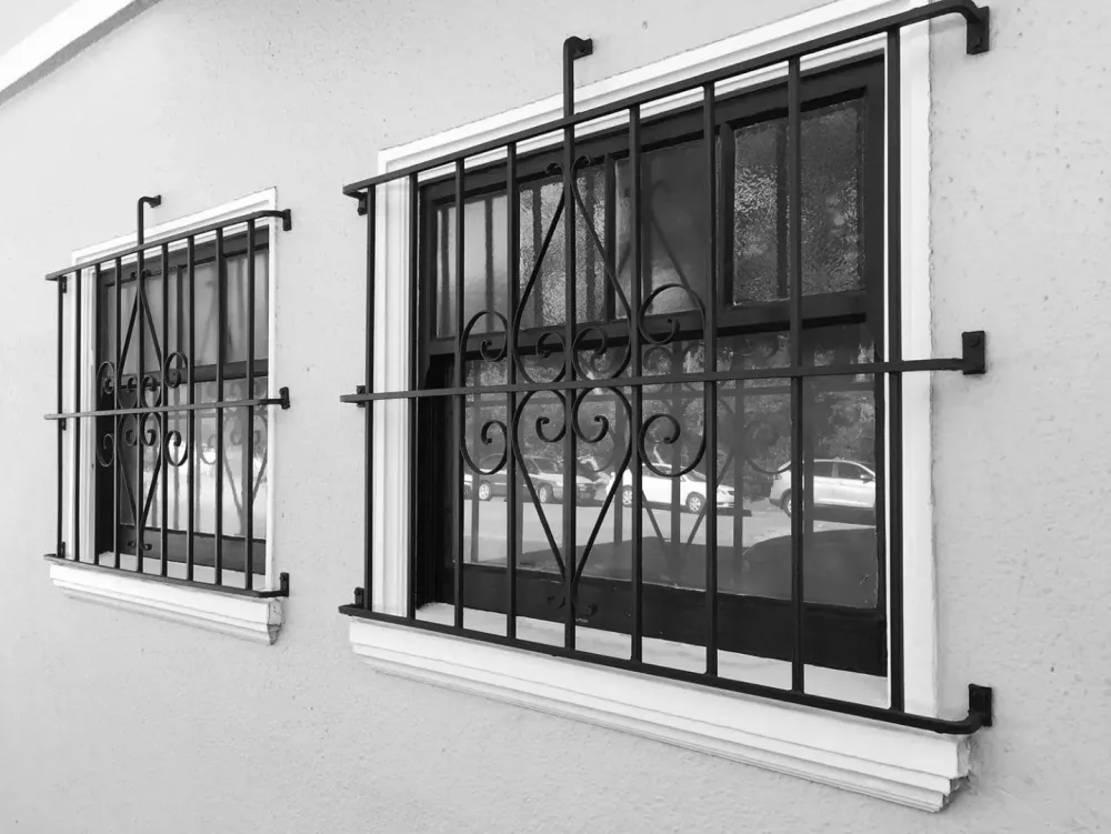 Fabrication rideaux et pose métalliques près de Saint-Gilles
